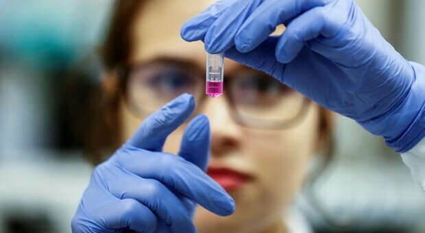 Vaccino Covid, il farmacologo Garattini: «Un pasticcio ...